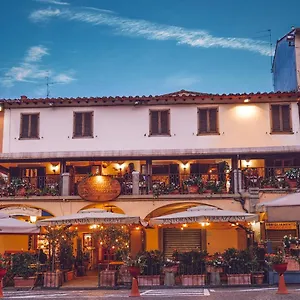 Giovanni Da Verrazzano Hotel